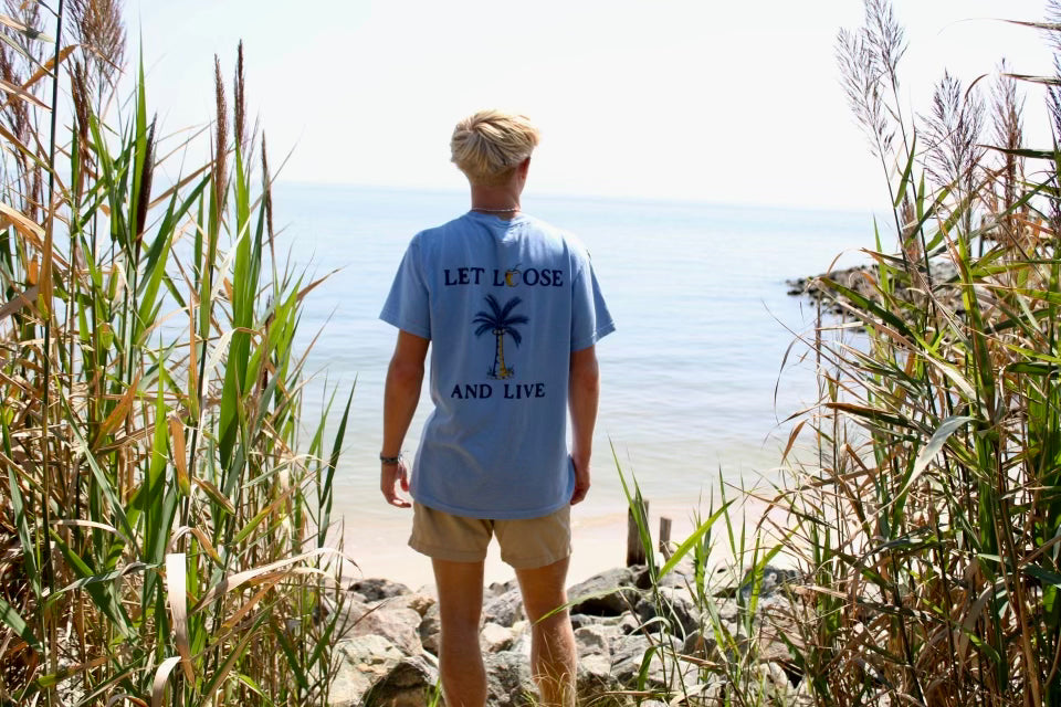 Palm Tree Tee (Multiple Colors)