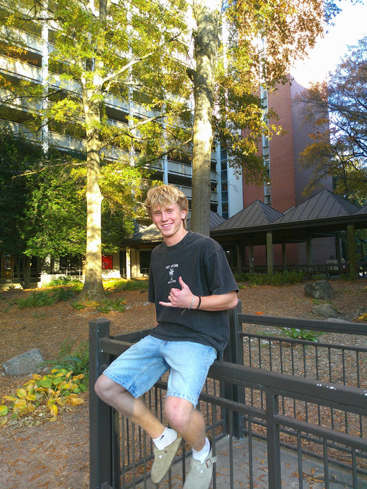 Vintage Palm Tree Tee